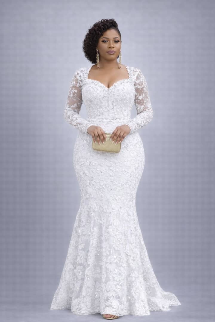 Elva Lace Dress - view 2